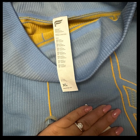 Fabletics khloe edit - Picture 3 of 4